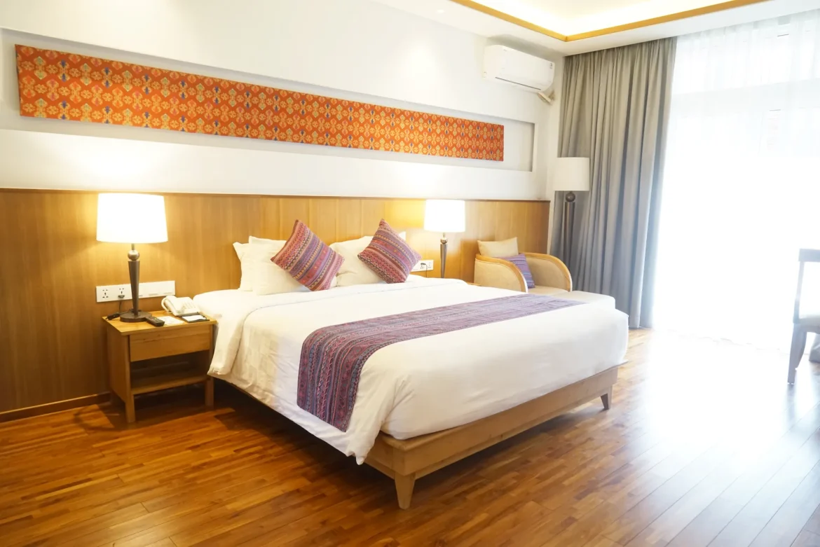 Holiday Room King Lake View